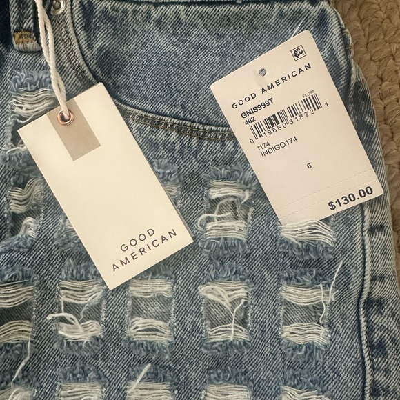 NWT Good American Jean shorts size 6 - Picture 3 of 5